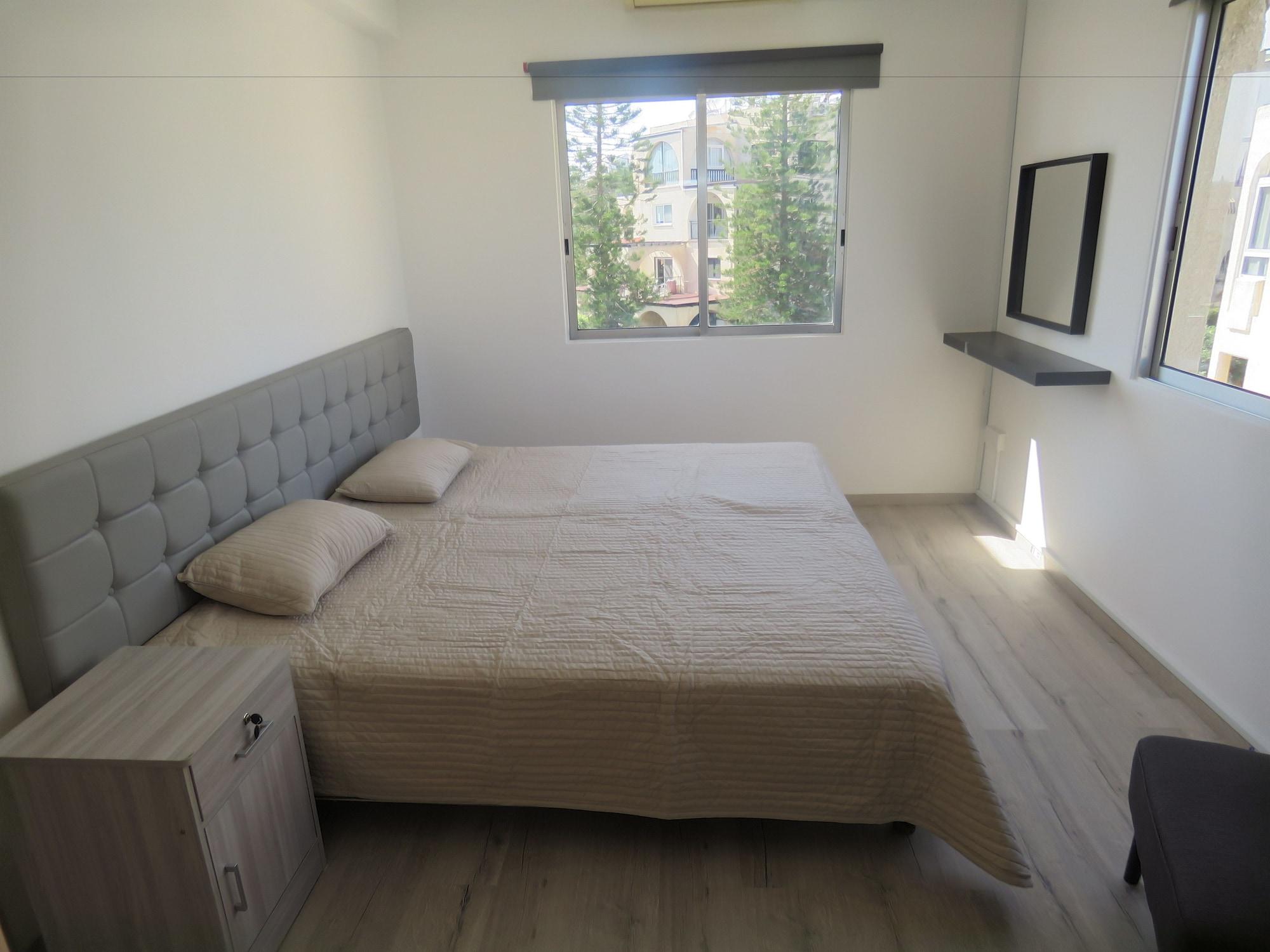 Polyxeni Hotel Apartments 利马索尔 外观 照片