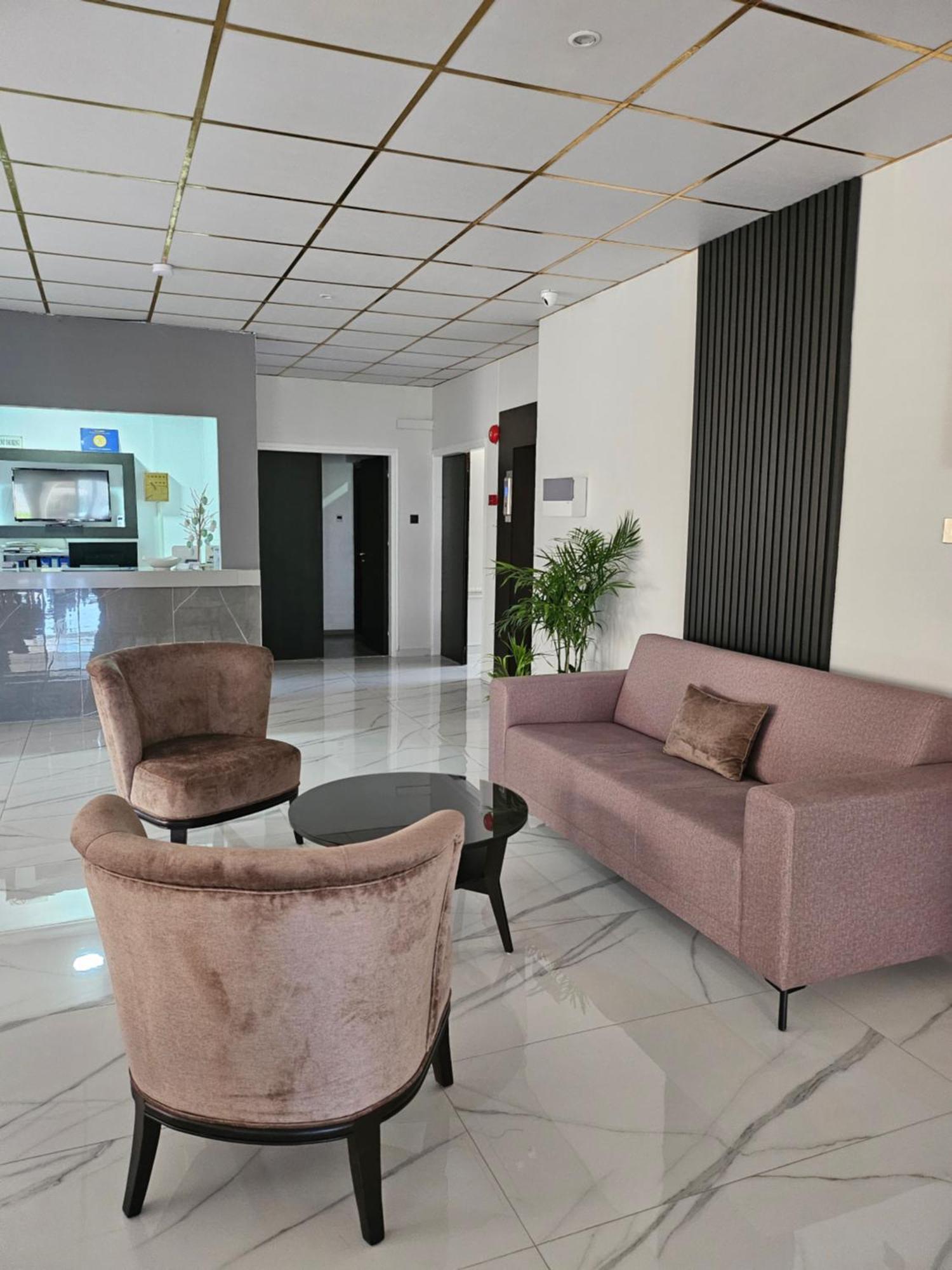 Polyxeni Hotel Apartments 利马索尔 外观 照片