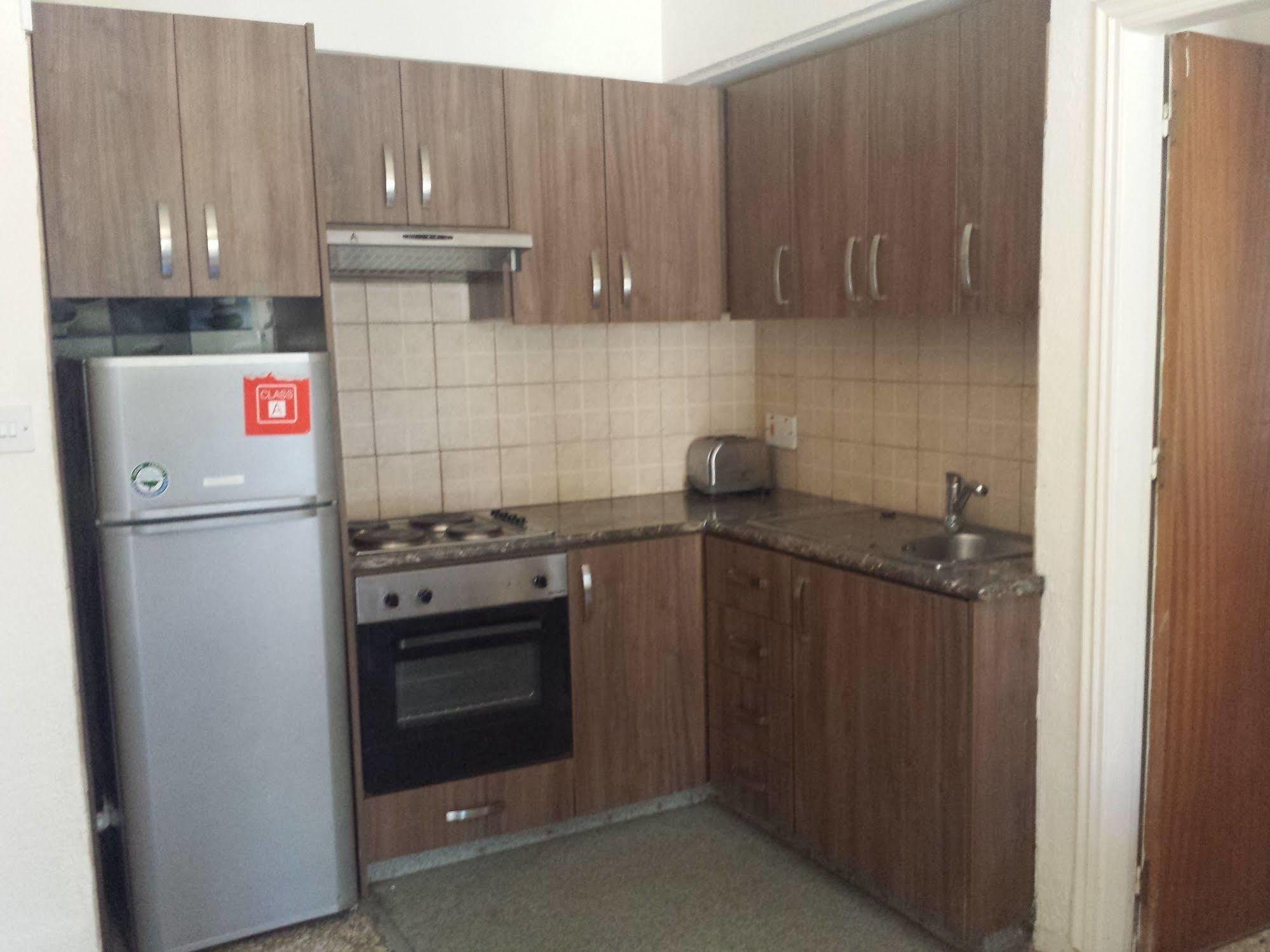 Polyxeni Hotel Apartments 利马索尔 外观 照片